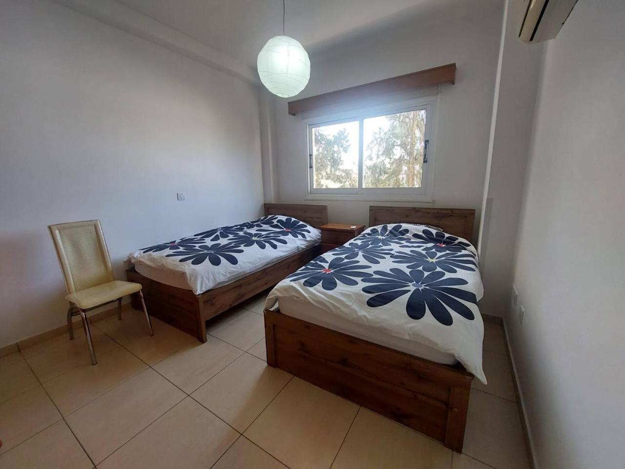 Sunny 2 Bedroom Larnaca Center Buitenkant foto